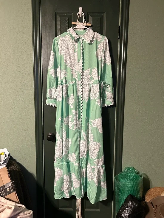 Amazon Mint Green and White Floral Maxi Shirt Dress - Picture 1 of 3